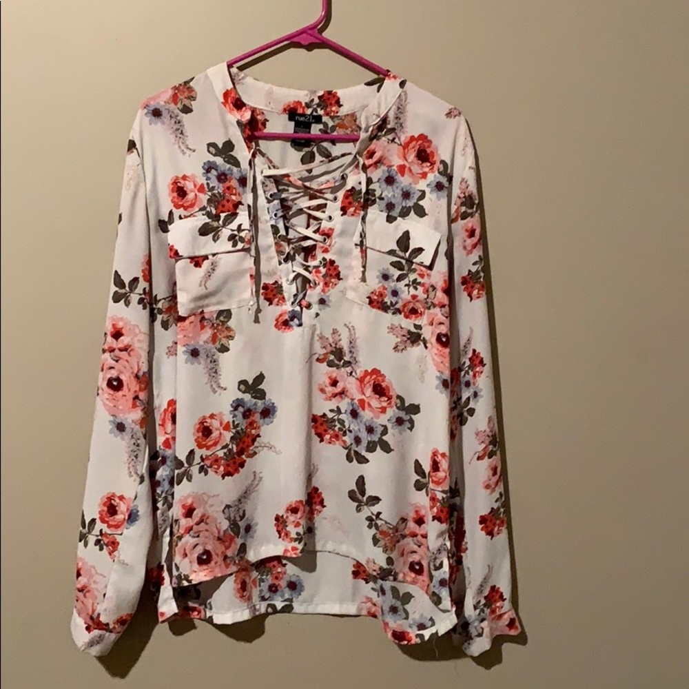 Cute blouse